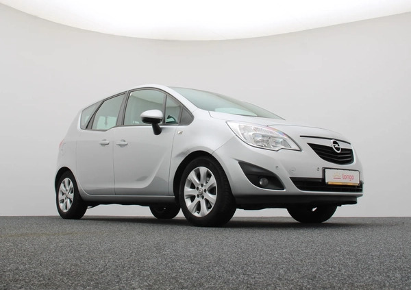 Opel Meriva cena 30499 przebieg: 200200, rok produkcji 2012 z Białystok małe 407